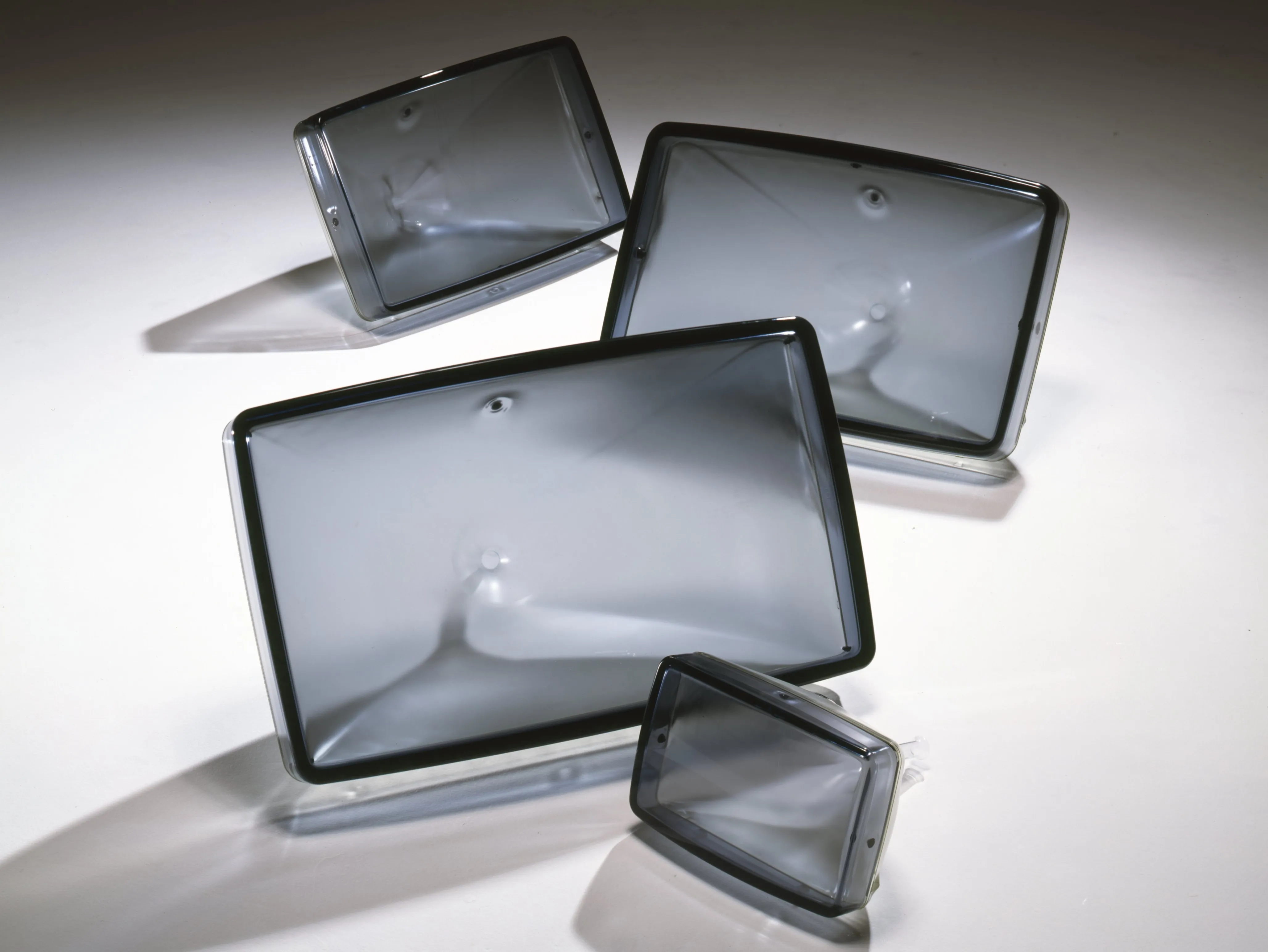 ブラウン管（CRT）用ガラス