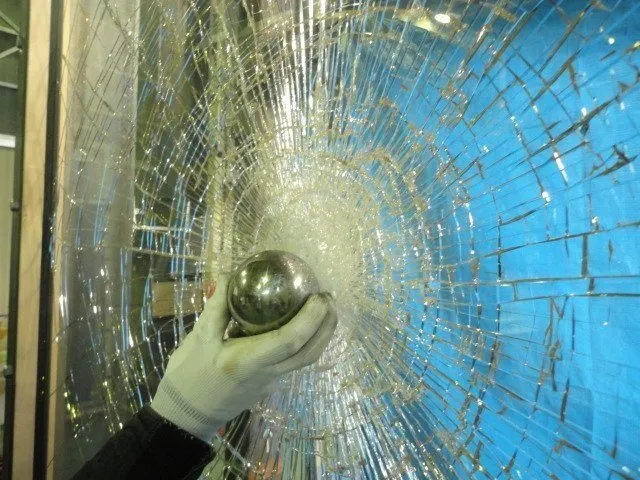 ファイアライトプラス®ネオに衝撃を与えた様子